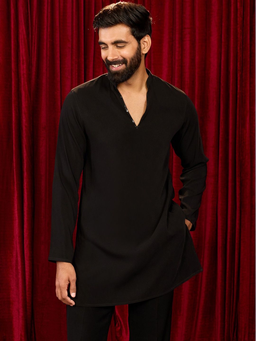 VASTRAMAY Men Sequinned Kurta-picture-43