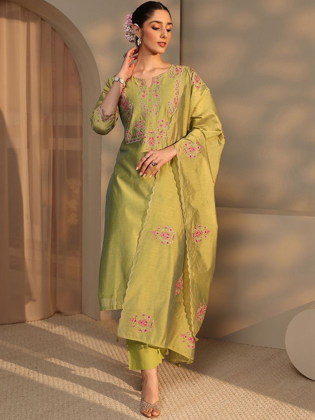 Libas Art Women Floral Embroidered Regular Thread Work Kurta with Trousers & With Dupatta-picture-17