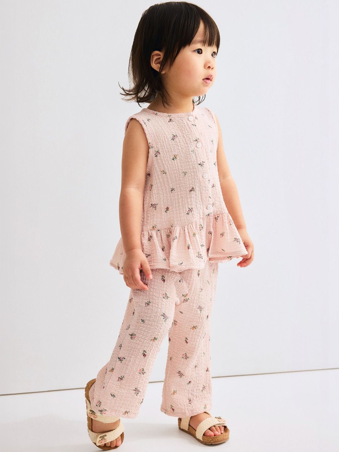 H&M Girls Printed Top With Trousers-picture-17