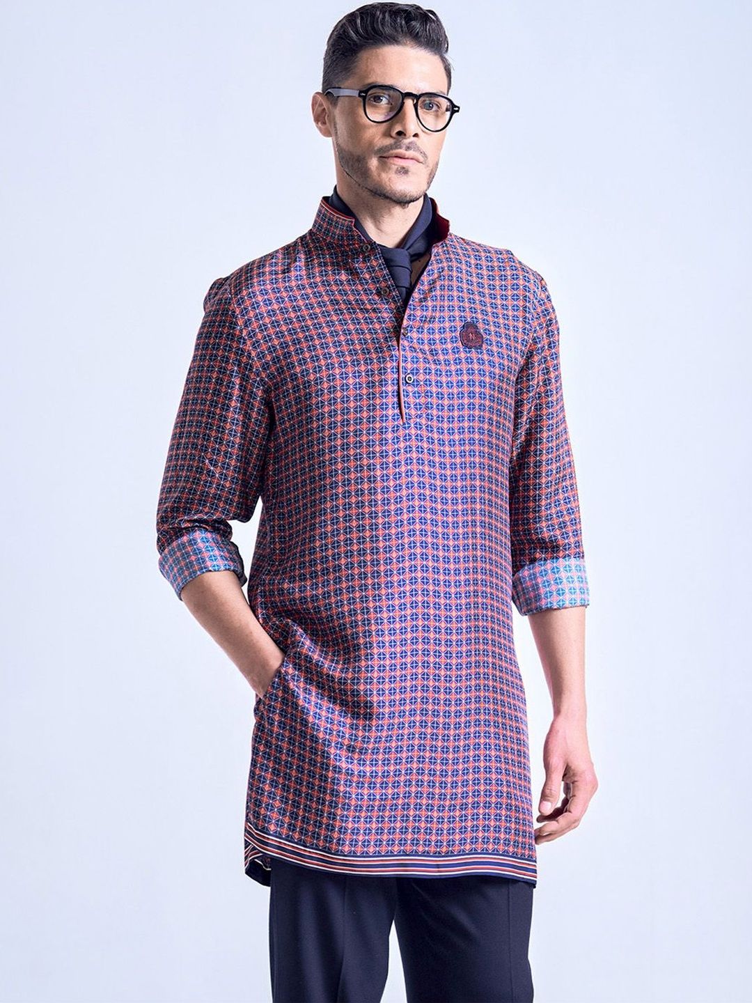 S&N by Shantnu Nikhil Men Geometric Checked Thread Work Pathani Silk Kurta-picture-31