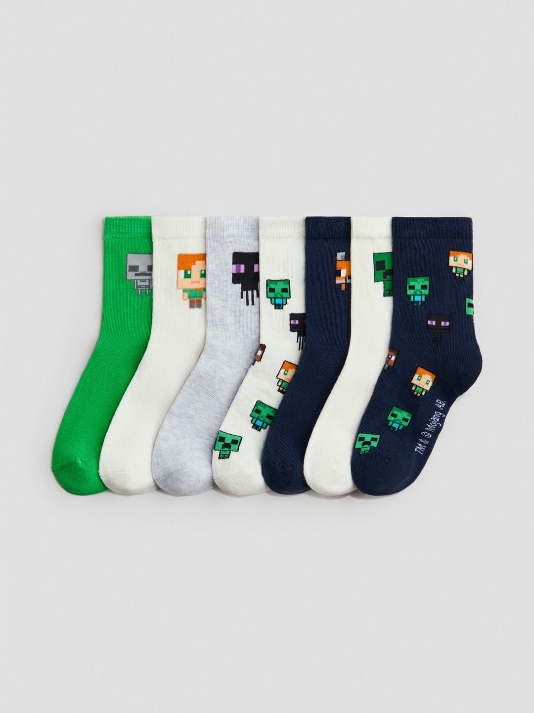 H&M Boys Pack of 7 Cotton Patterned Calf Length Socks-picture-26