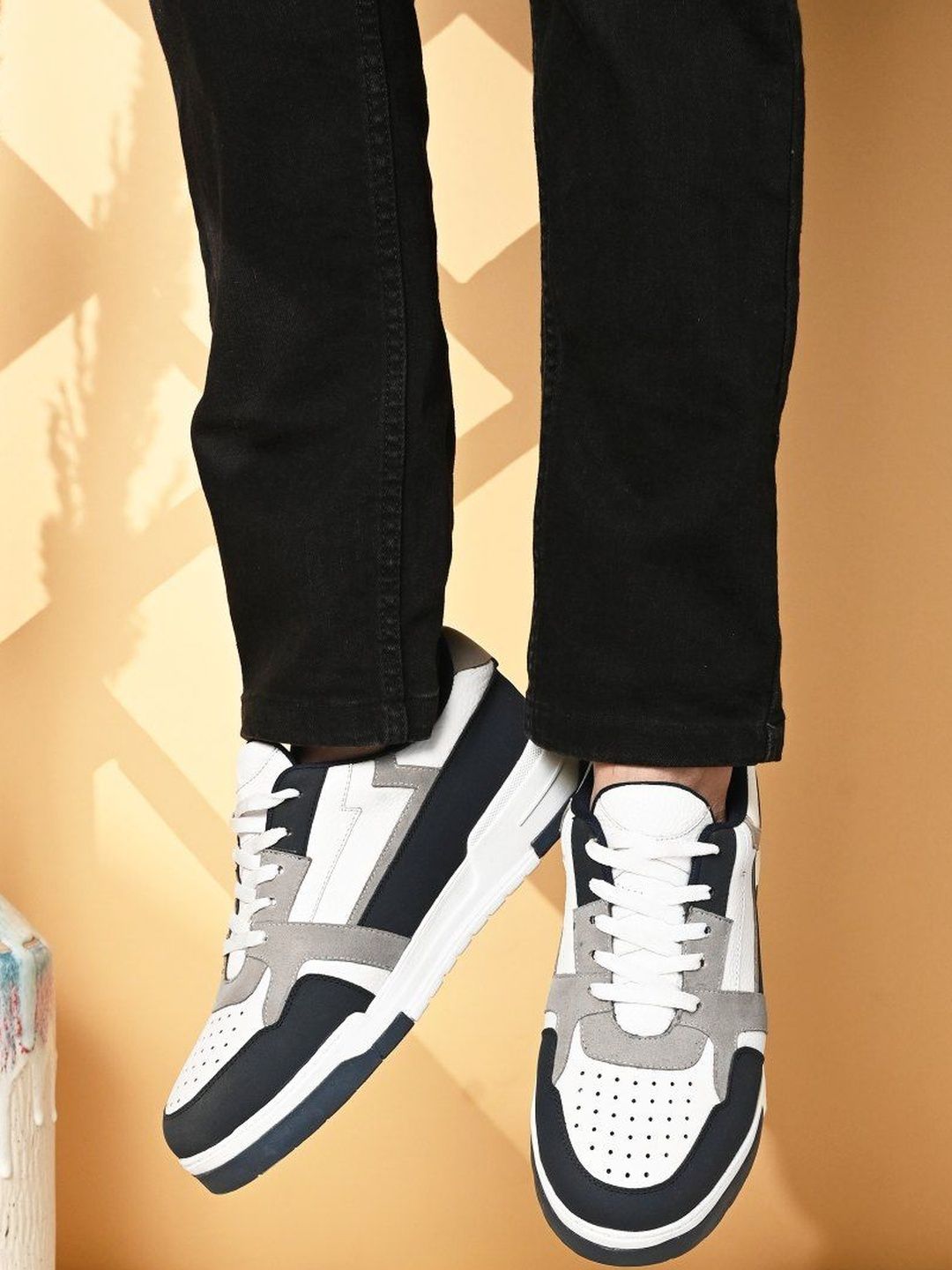 The Roadster Lifestyle Co Men Colourblocked Round Toe Sneakers Casual Shoes-picture-32