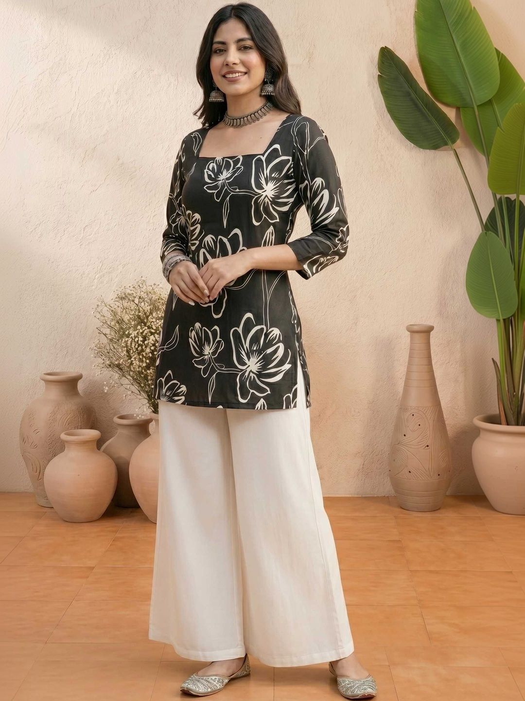 Sangria Floral Printed Pure Cotton Square Neck Straight Kurtis-picture-11