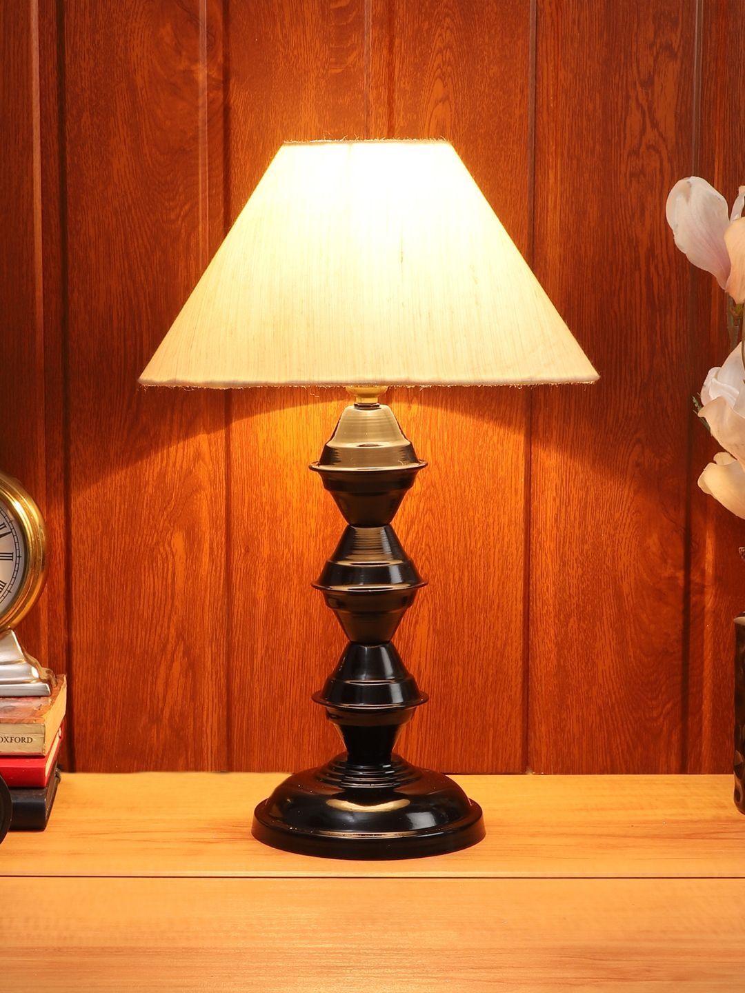 BrightDaisy Beige Metal Traditional Frusturical Shaped Table Lamp-picture-14