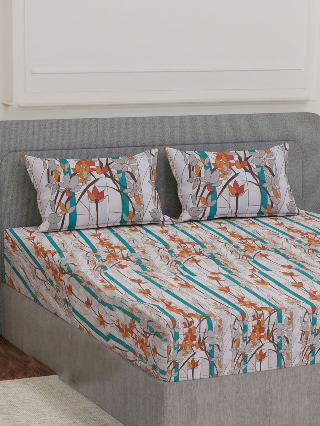 Monte Carlo White & Orange Floral 144 TC Bedsheet with 2 Pillow Covers-picture-51