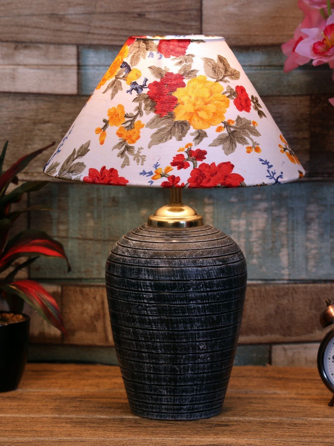 BrightDaisy Multicoloured Printed Terracotta Frusturical Shaped Table Lamp-image-19