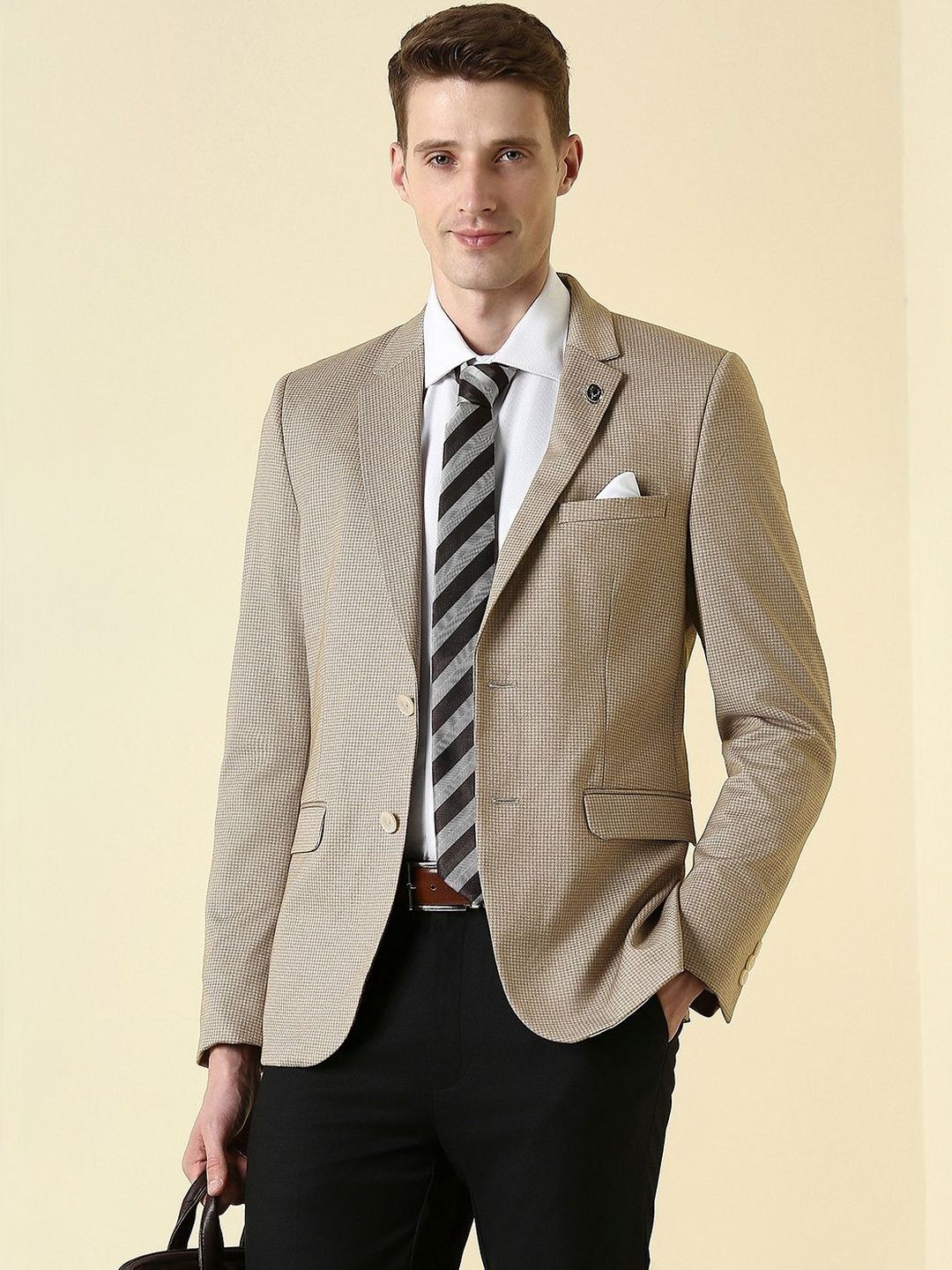 Allen Solly Notched Lapel Single-Breasted Super Slim Fit Formal Blazers-picture-40