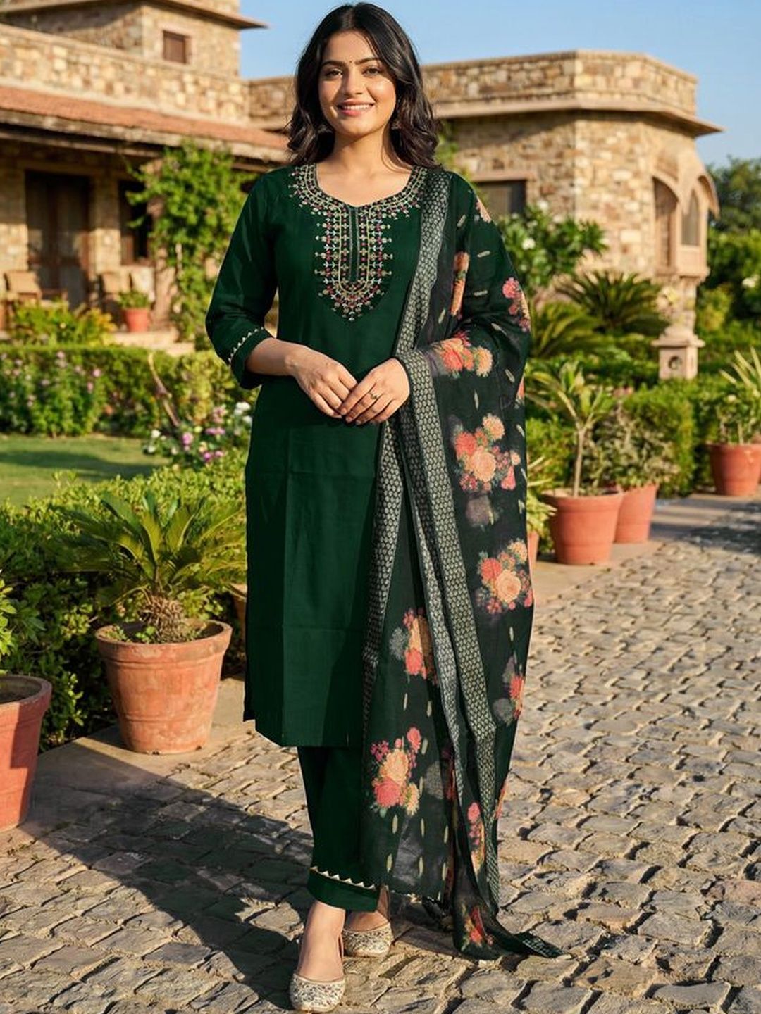 Moda Rapido Women Floral Embroidered Regular Thread Work Pure Cotton Kurta with Trousers & With Dupatta-picture-36