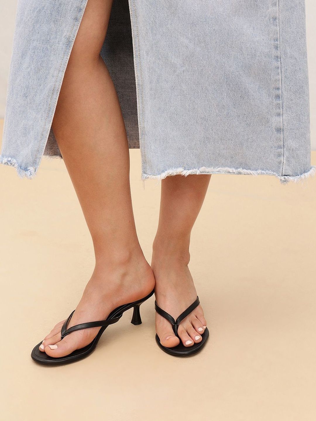 Pair ie Tales Leather Kitten Heeled Sandals