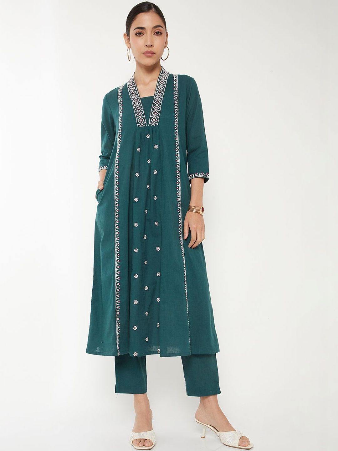 max Women Ethnic Motifs Embroidered Panelled Thread Work Pure Cotton Kurta with Trousers-picture-10