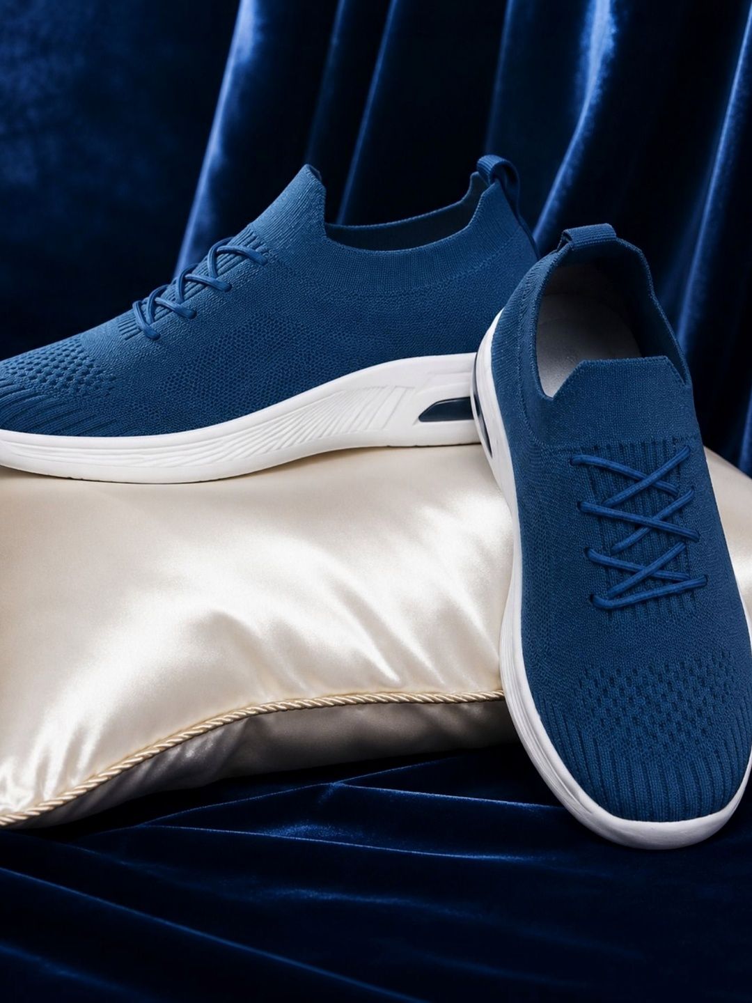 JOOTIYAPA Women Textured Sneakers-picture-17