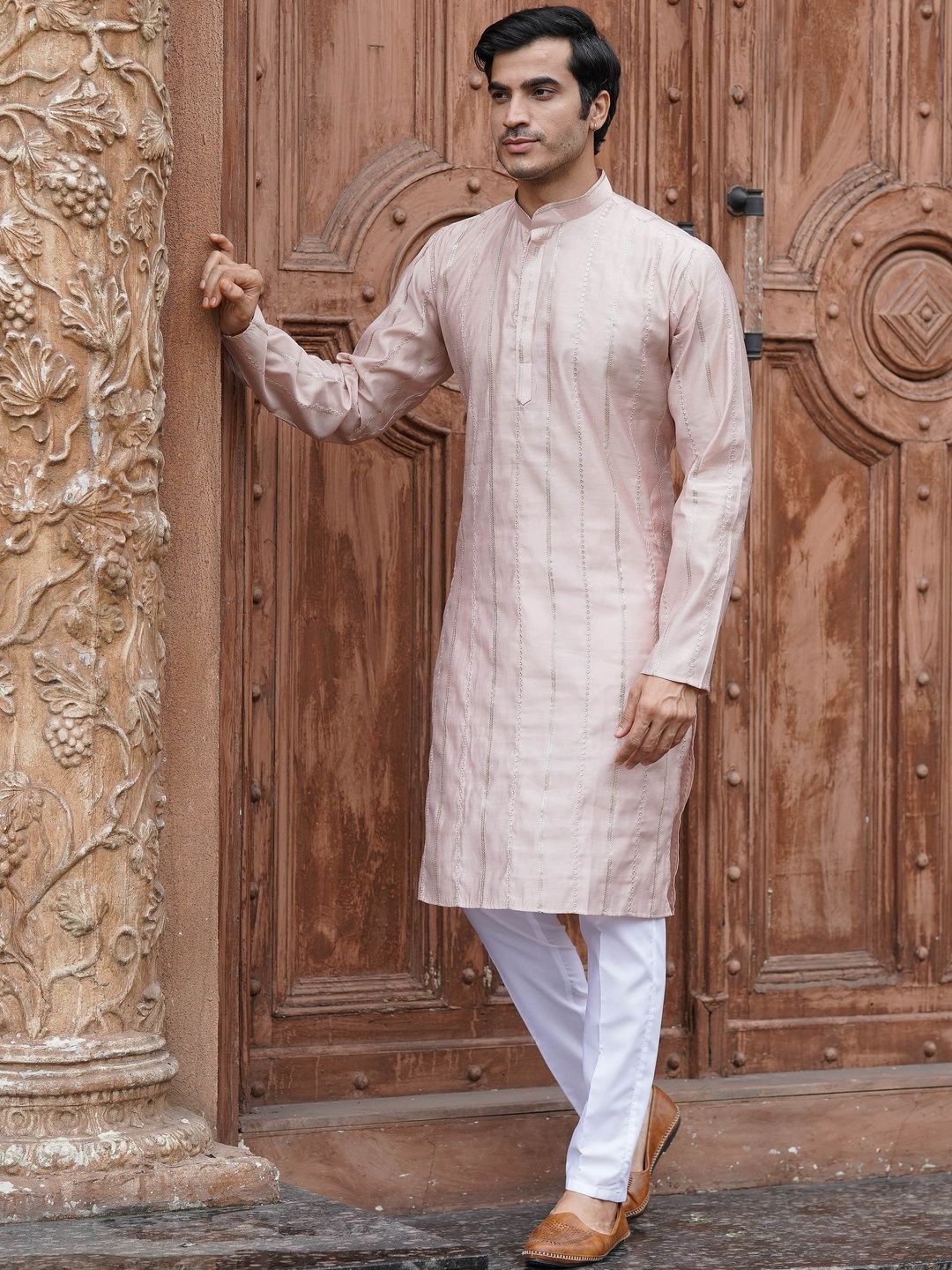 House of Pataudi Embroidered Cotton Mandarin Collar Knee Length Straight Kurtas-picture-30