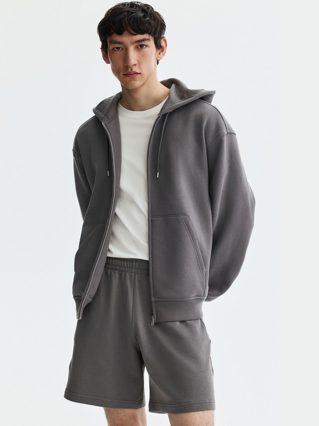 H&M Regular Fit Sweatshorts-picture-48