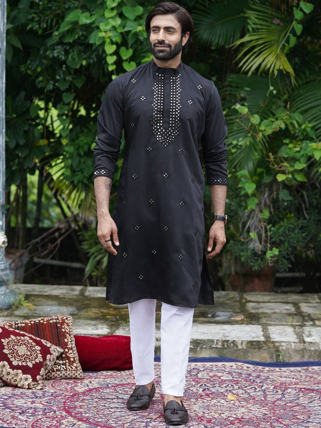 House of Pataudi Embroidered Mandarin Collar Knee Length Straight Kurtas-picture-13