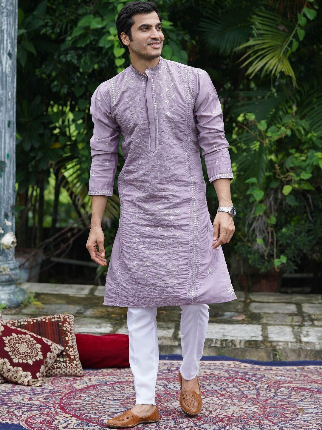 House of Pataudi Embroidered Mandarin Collar Knee Length Straight Kurtas-picture-57