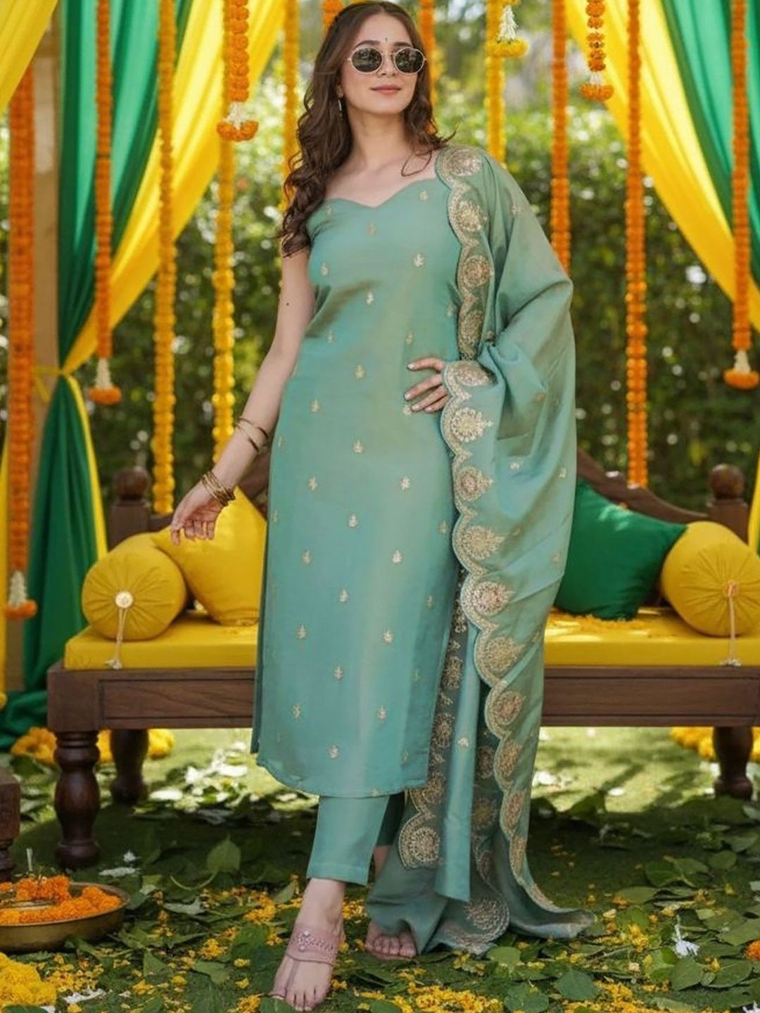 Moda Rapido Women Ethnic Motifs Embroidered Regular Thread Work Kurta with Trousers & With Dupatta-picture-30