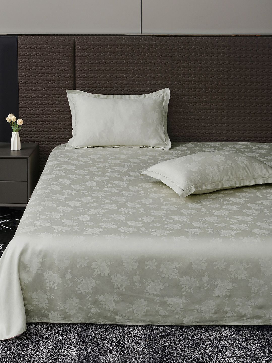 Story@home Cream-Coloured Floral Bedsheet with 2 Pillow Covers-image-42