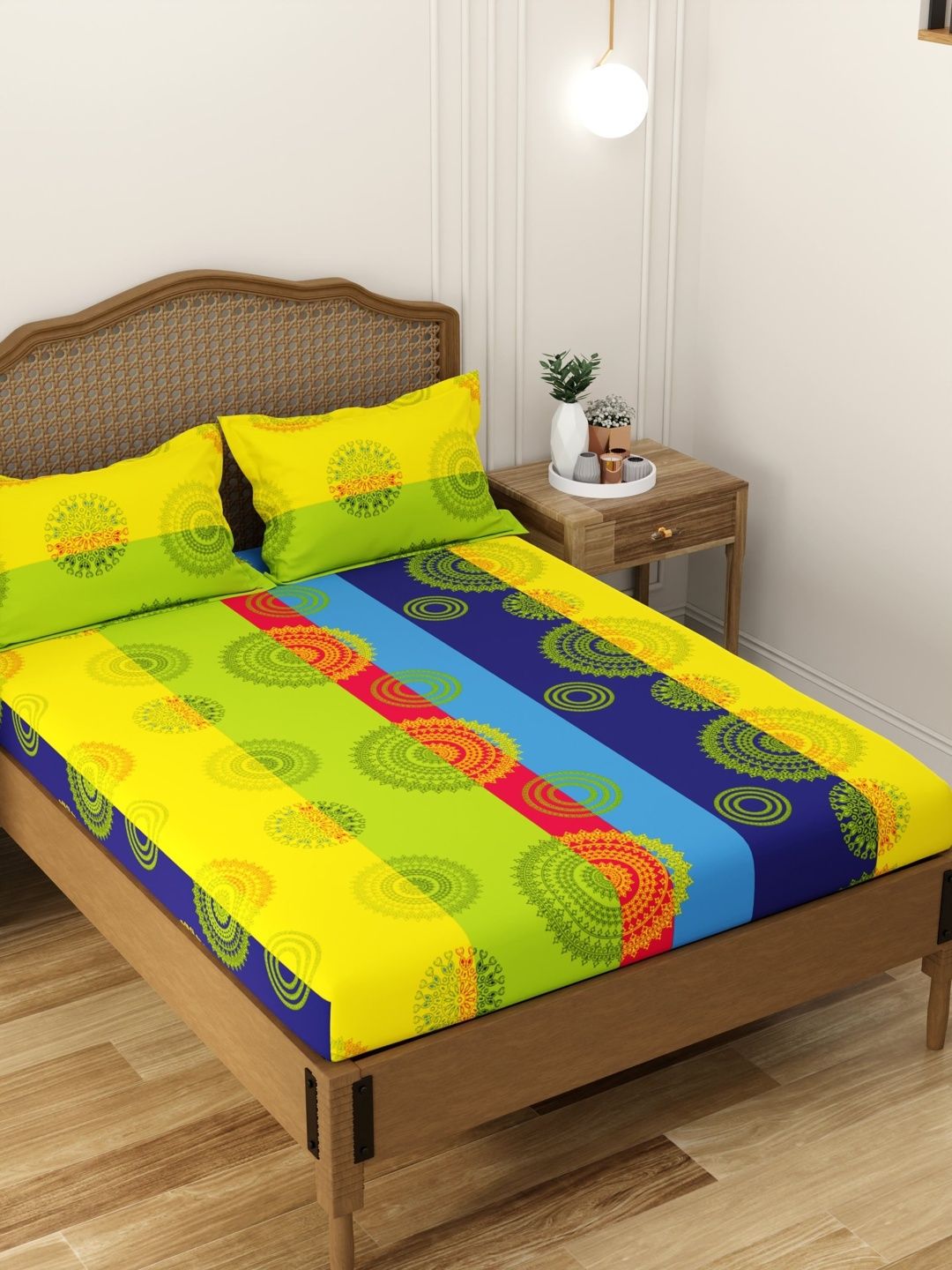 Pure Decor Multicoloured Geometric 200 TC Queen Bedsheet with 2 Pillow Covers-image-49