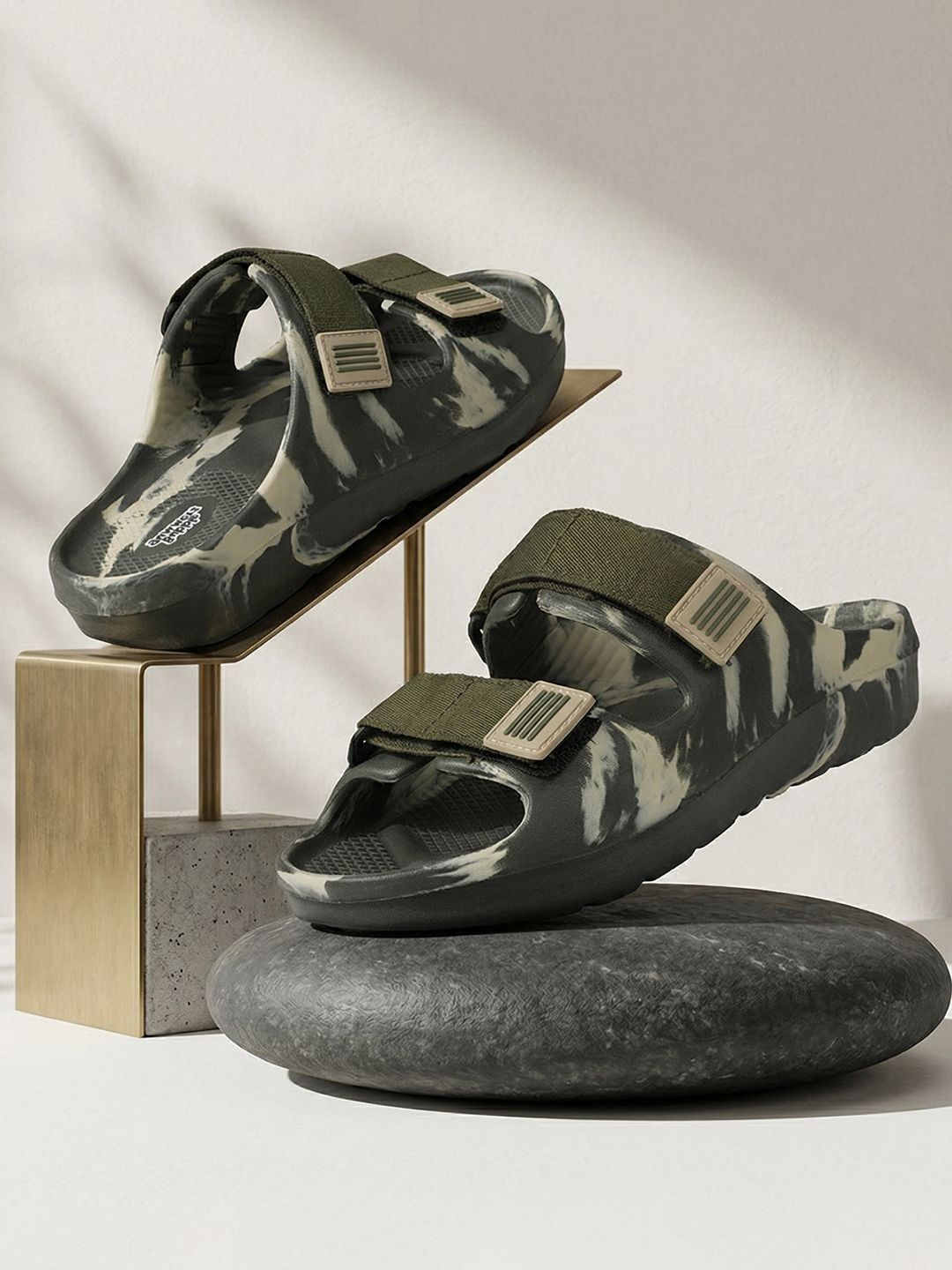 Bubblegummers Boys Printed Sliders-picture-23
