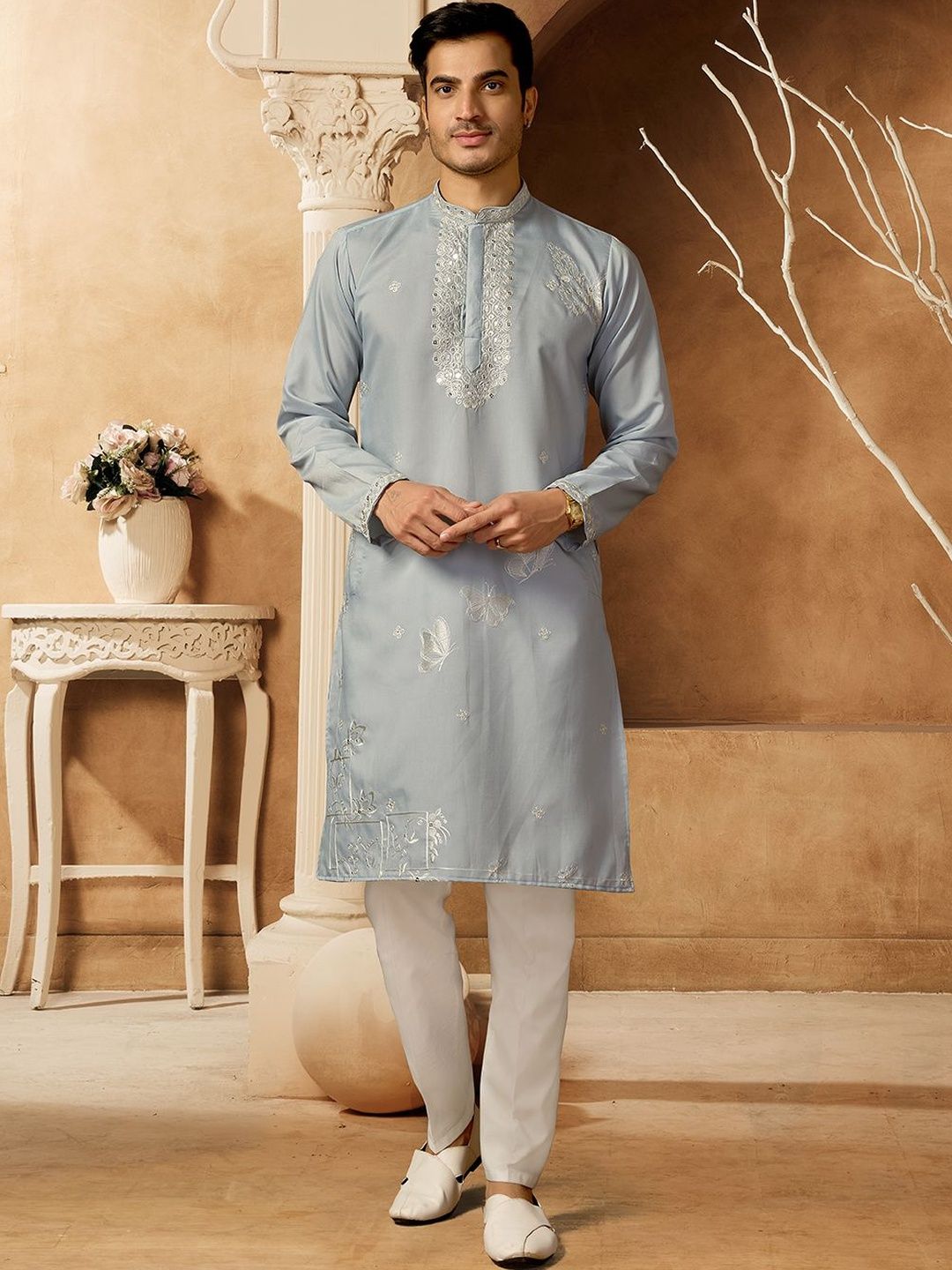 House of Pataudi Embroidered Cotton Mandarin Collar Knee Length Straight Kurta-picture-19