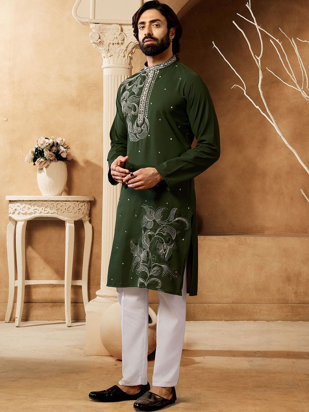 House of Pataudi Embellished Cotton Mandarin Collar Knee Length Straight Kurtas-picture-21