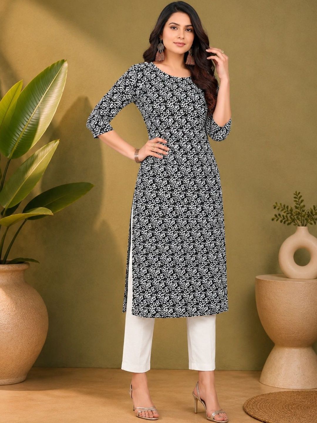 JANKHANA Women Floral Printed Indie Florals Crepe Kurta-picture-40