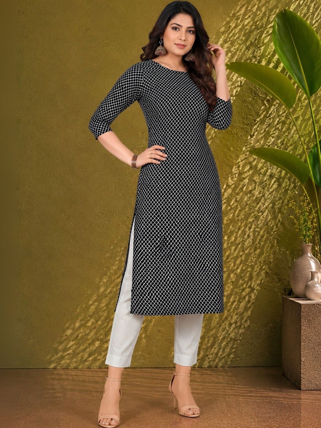 JANKHANA Women Geometric Printed Crepe Kurta-picture-31
