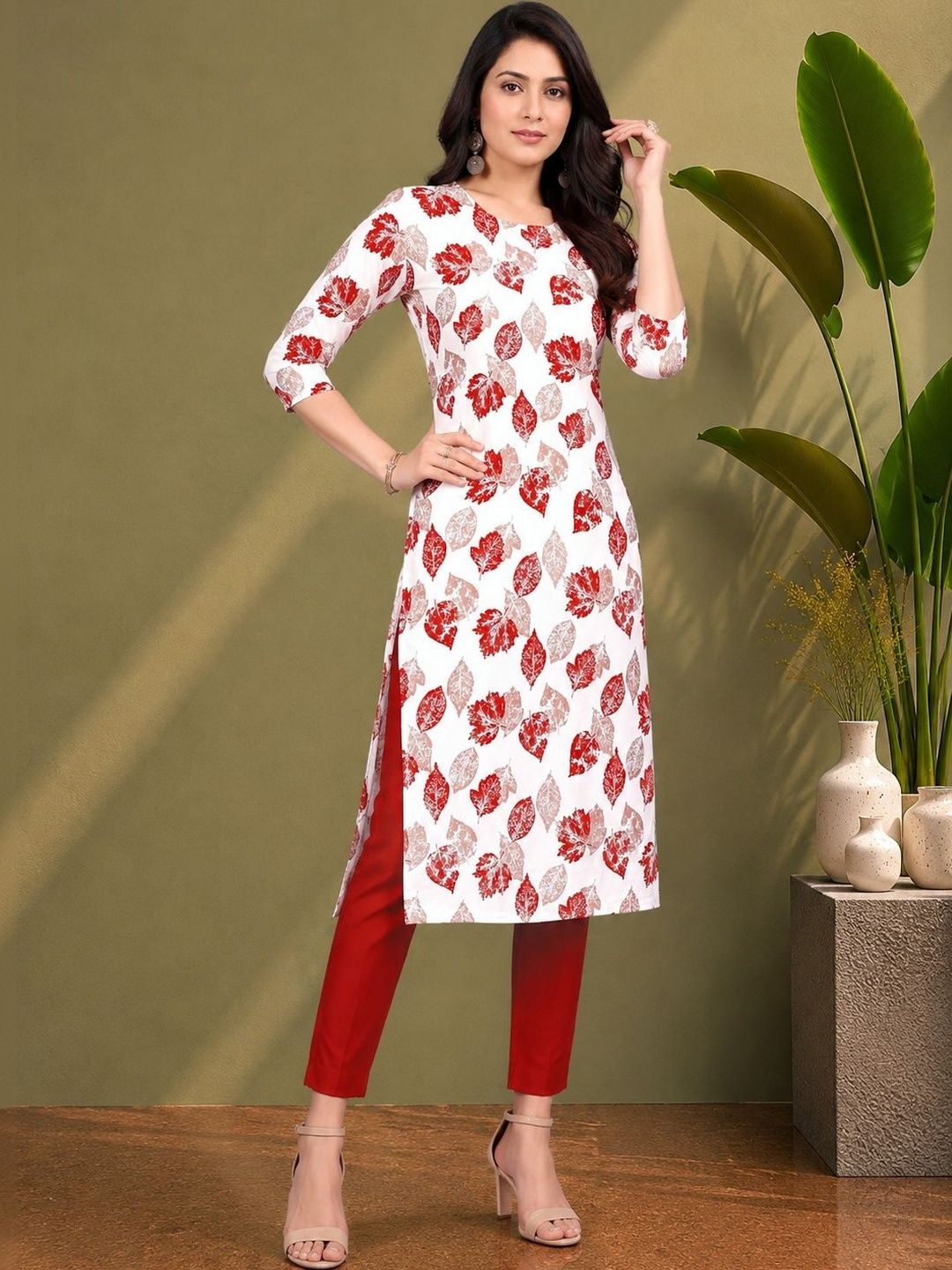 JANKHANA Women Floral Printed Indie Florals Crepe Kurta-picture-49