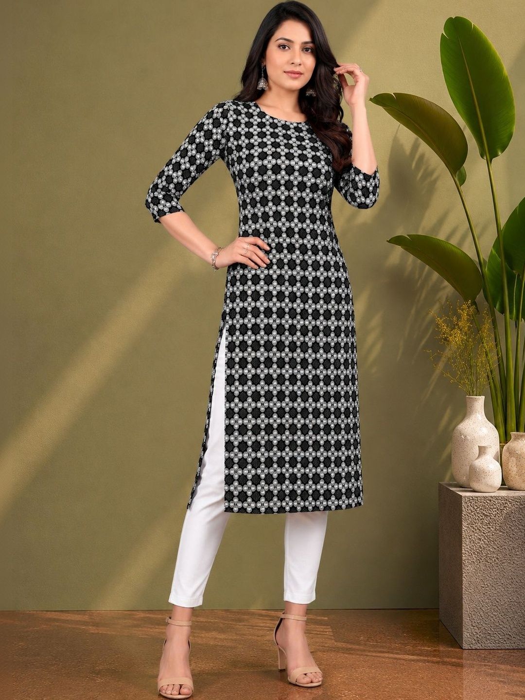 JANKHANA Women Geometric Printed Crepe Kurta-picture-33