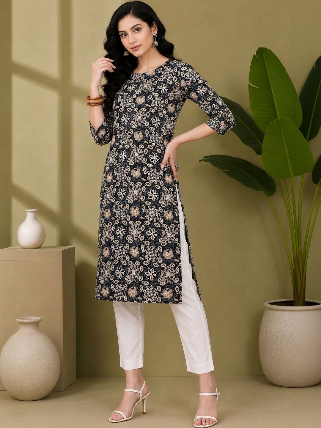 JANKHANA Women Floral Printed Indie Florals Crepe Kurta-picture-37