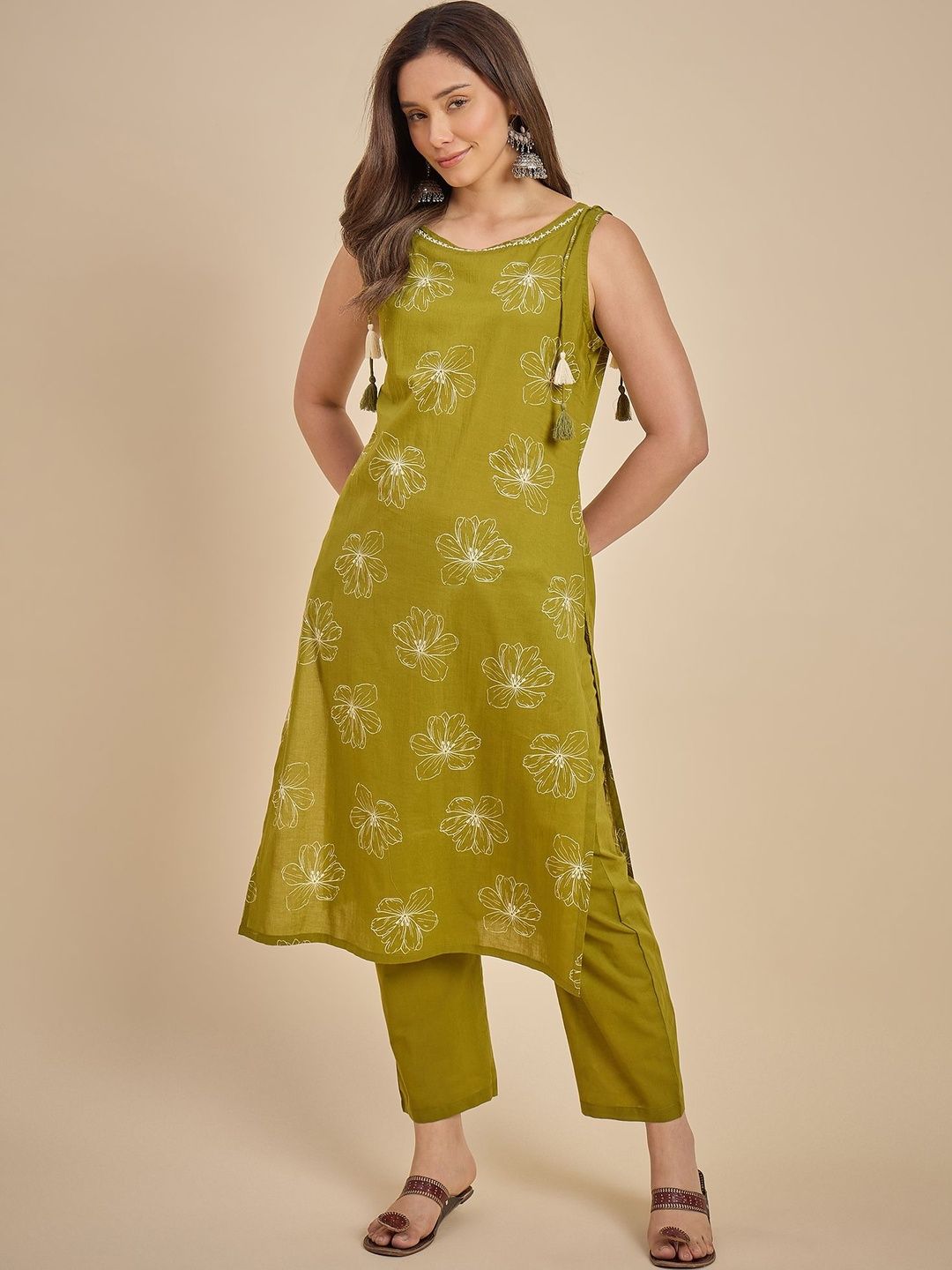 Azira Women Floral Printed Regular Pure Cotton Kurta with Trousers-picture-12