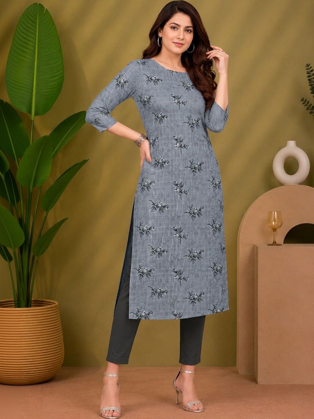 JANKHANA Women Floral Printed Crepe Kurtas-image-1