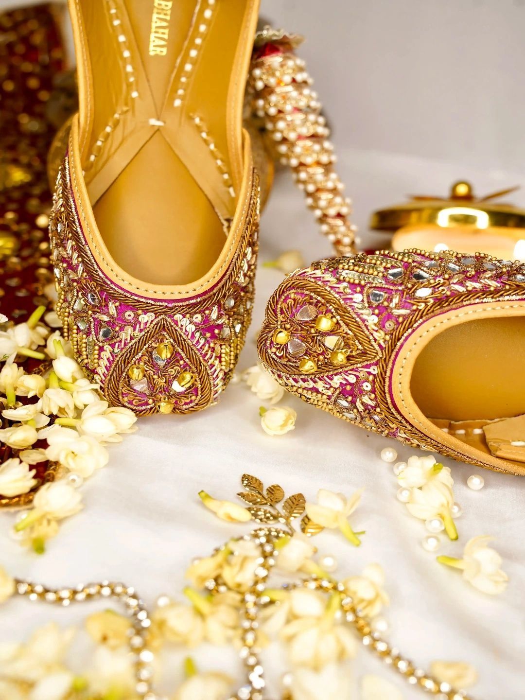 Gulbhahar Women Embellished Party Mojaris Flats-picture-17
