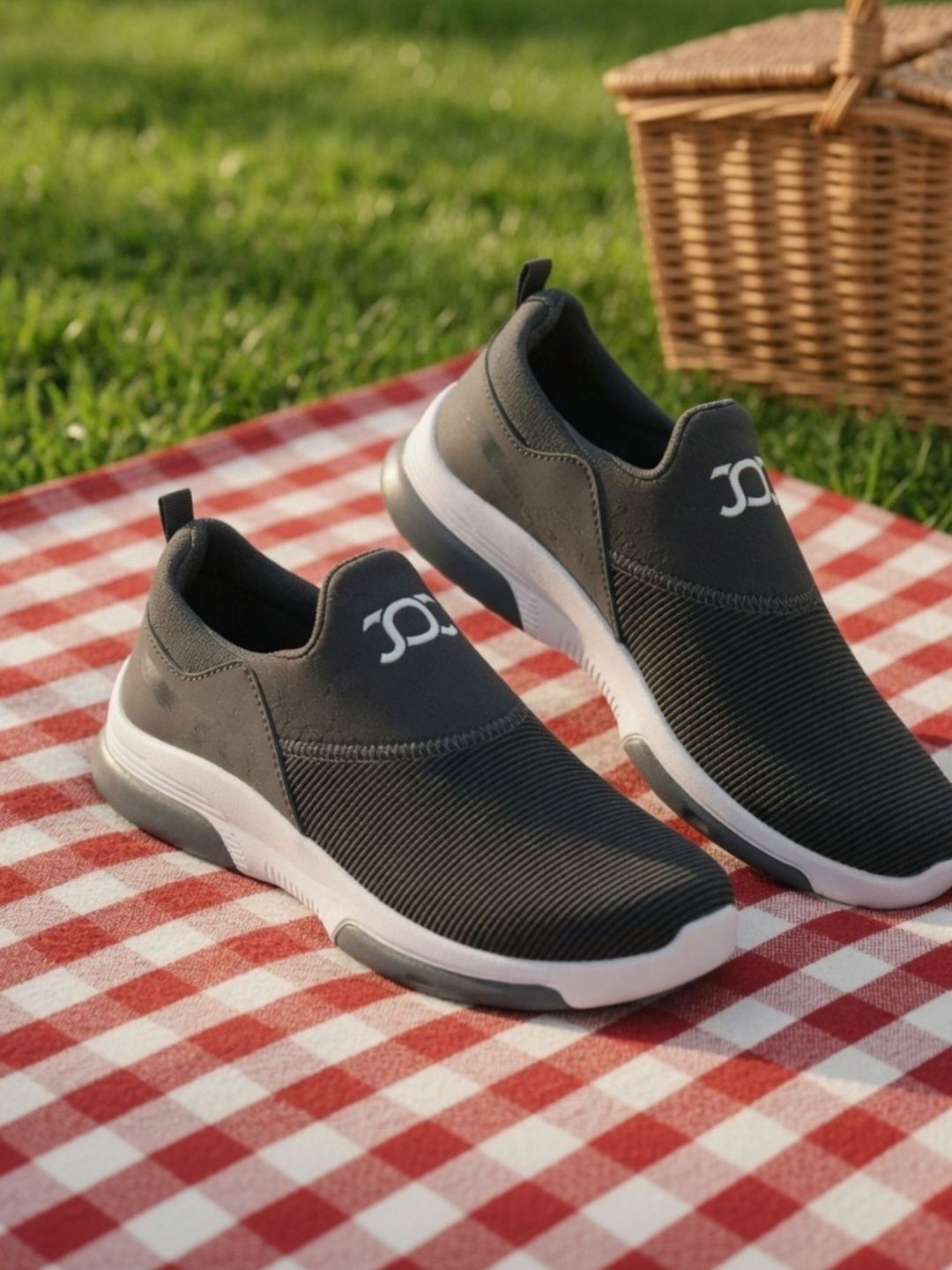 JOOTIYAPA Men Textured Sneakers-picture-12