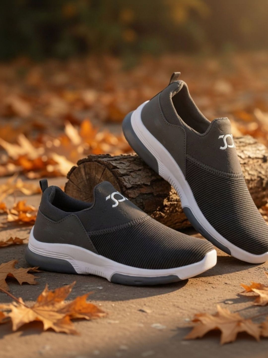 JOOTIYAPA Men Textured Slip-On Sneakers-picture-21