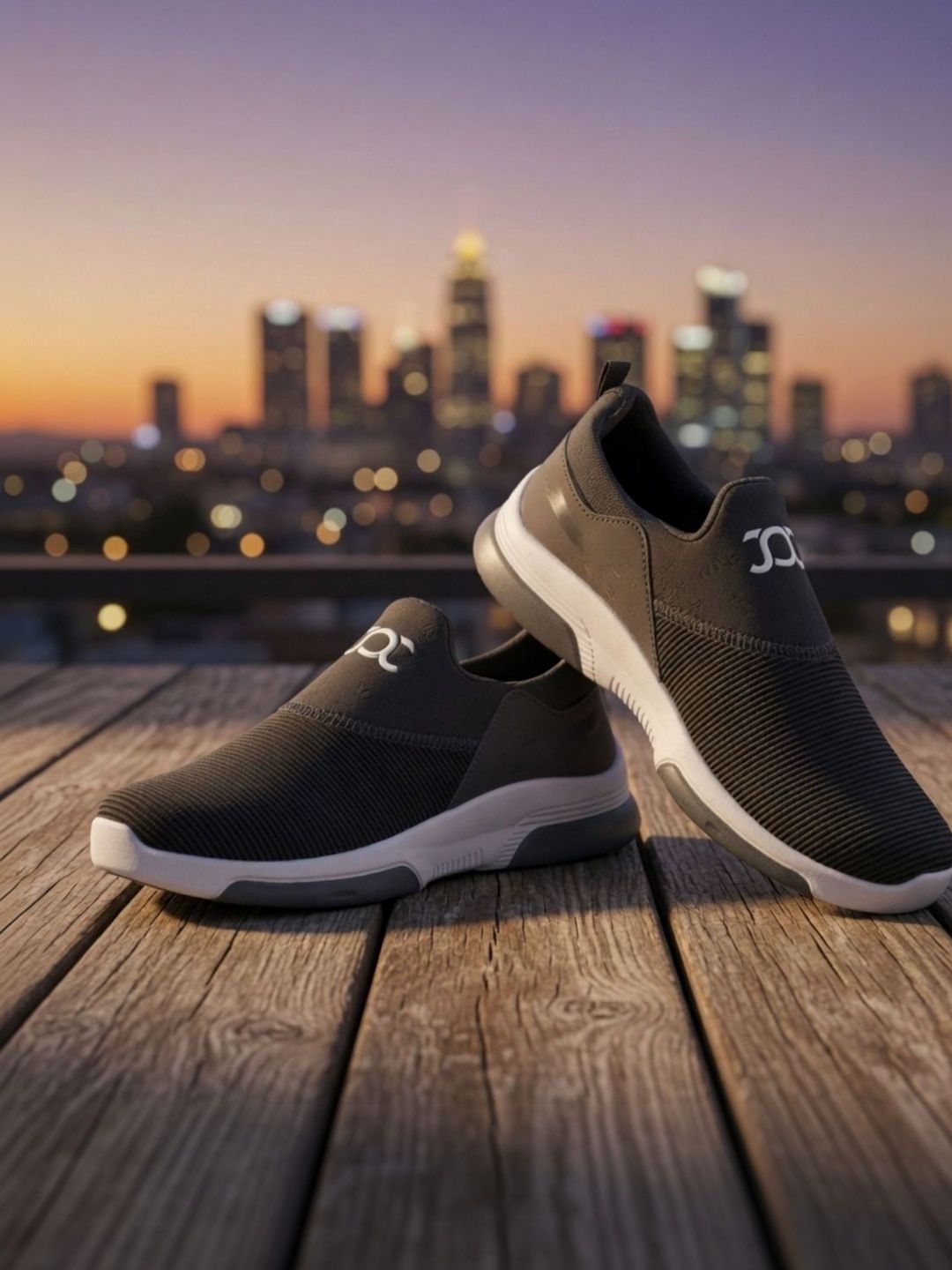 JOOTIYAPA Men Textured Slip-On Sneakers-picture-13