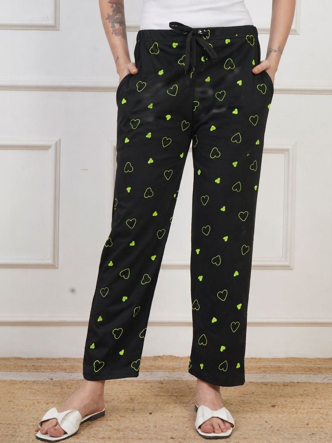 GROOFINGS Women Printed Relaxed Easy Wash Trousers-picture-51