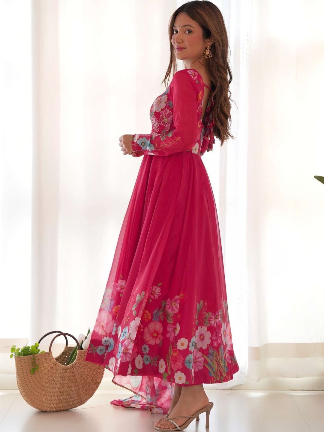SAJAVAT ETHENIC WEAR Women Floral Printed Regular Kurta with Palazzos & With Dupatta