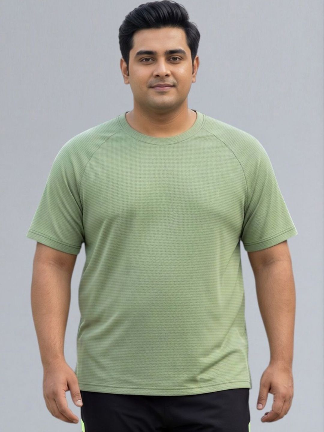 CULT Men Green Textured Performance T-shirt-image-3