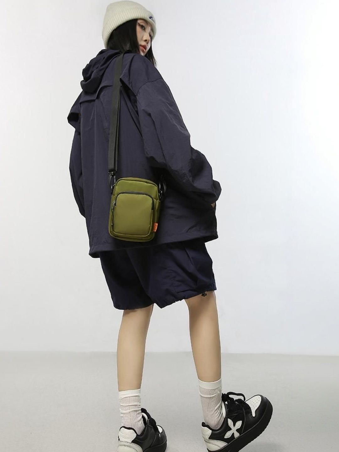 StyleCast Unisex Messenger Bag-picture-32