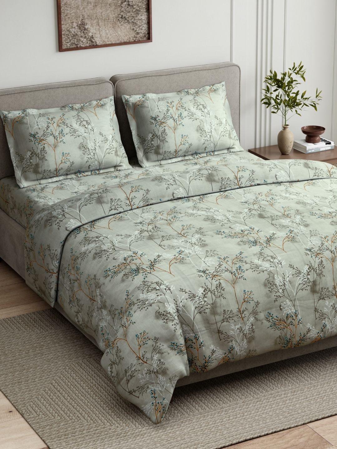 haus & kinder Blue Floral 144 TC Bedsheet with 2 Pillow Covers-picture-0