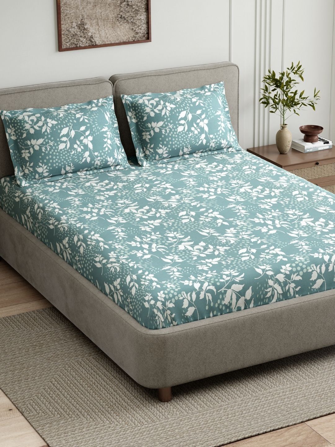 haus & kinder Green & White Floral 144 TC Bedsheet with 2 Pillow Covers-picture-4