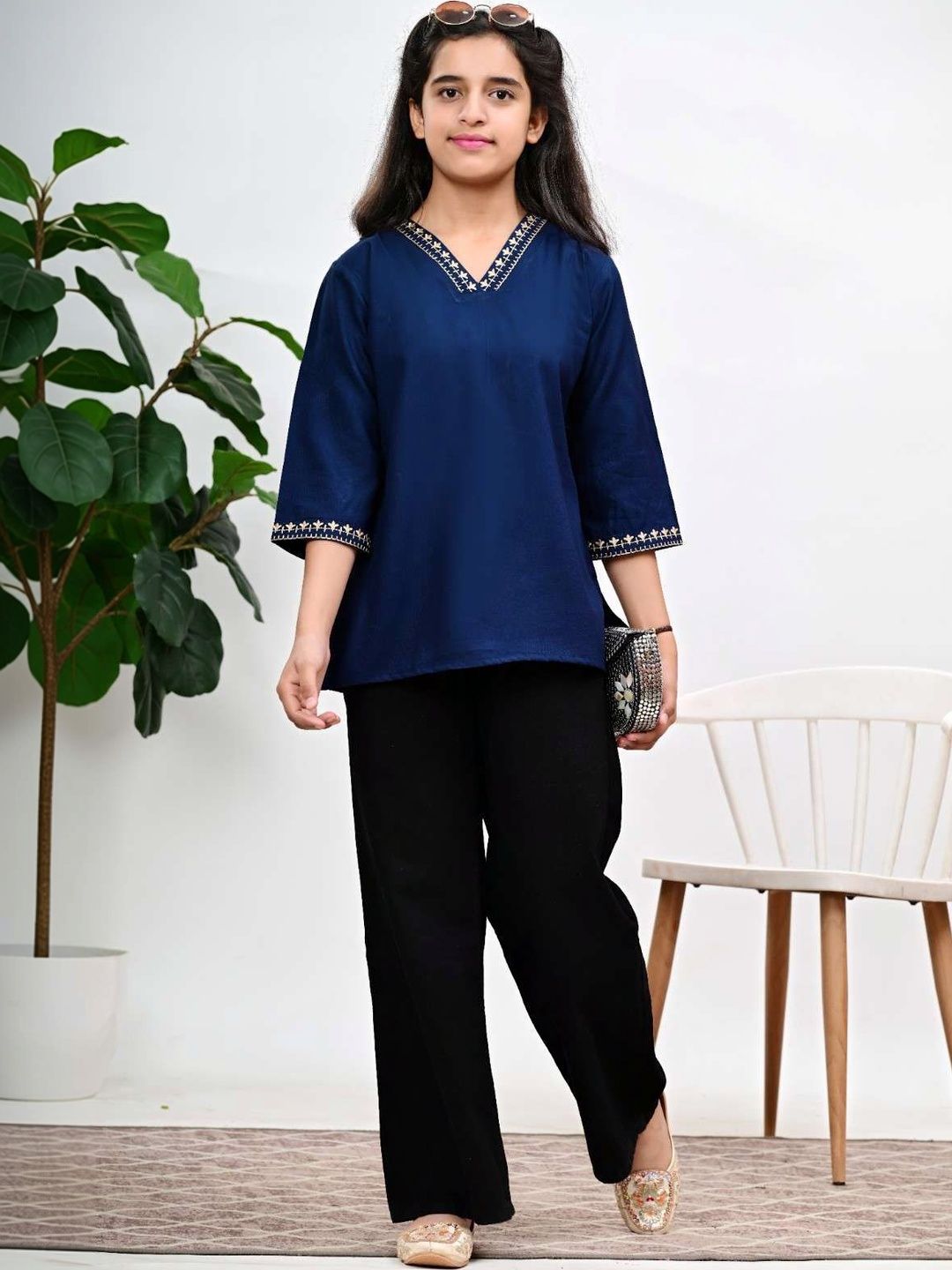 DMP EXPORT Girls Ethnic Motifs Embroidered Thread Work Indie Prints Kurta-picture-24