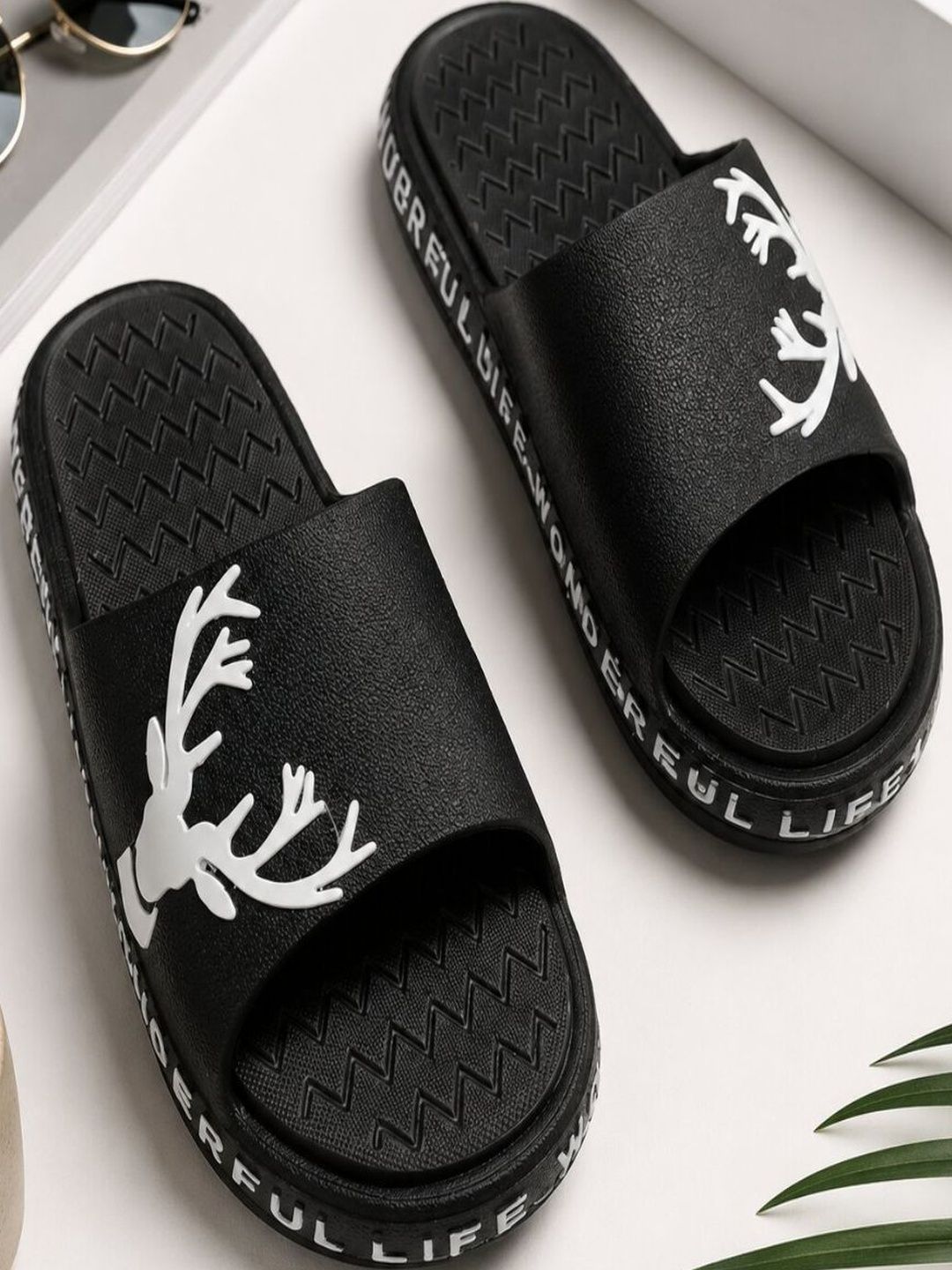 YK Unisex Kids Printed Rubber Sliders-picture-38