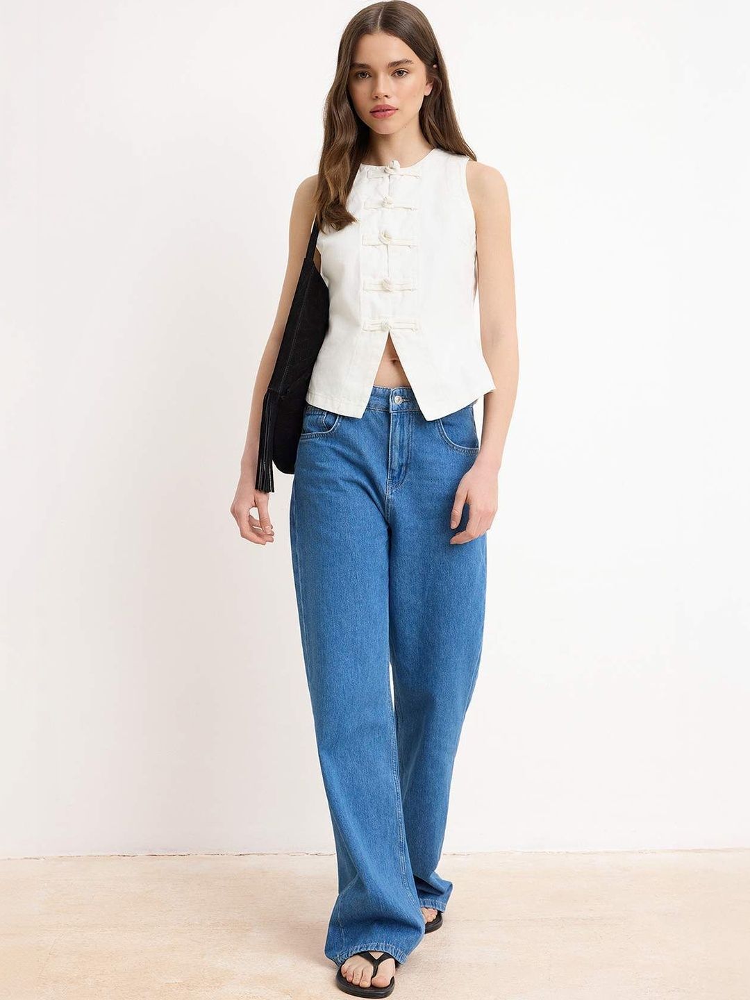 Trendyol Round Neck Woven Button Waistcoat-picture-31