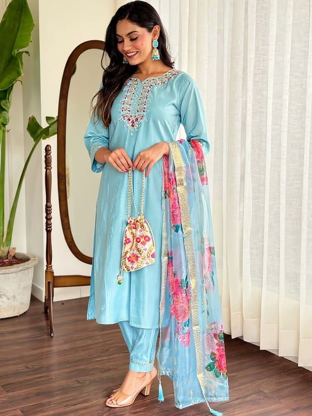 Moda Rapido Women Floral Embroidered Regular Thread Work Pure Cotton Kurta with Trousers & With Dupatta-picture-36