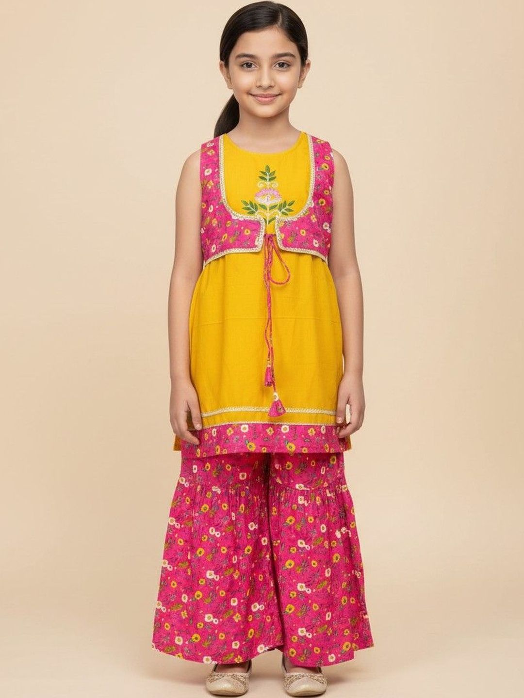 Flyfinns Girls Floral Regular Thread Work Kurta with Sharara-picture-33