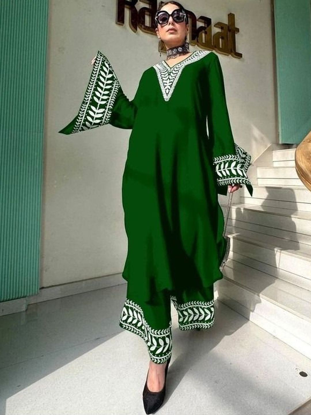 Moda Rapido Women Ethnic Motifs Embroidered Regular Thread Work Kurta with Palazzos-picture-14