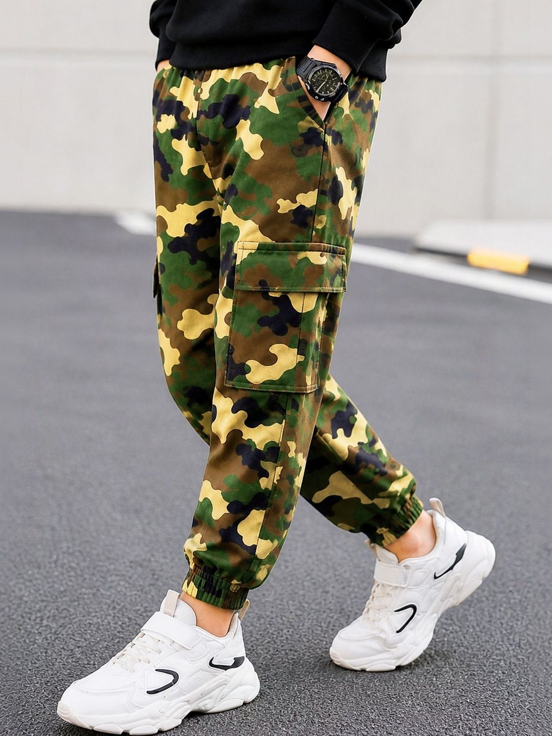 YK X Trampoline Boys Camouflage Printed Relaxed Cargos Trousers-picture-51