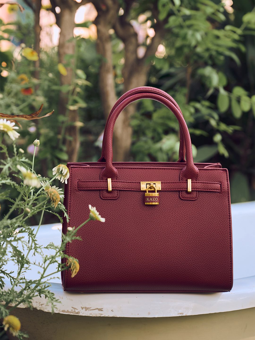 Kazo Structured Handheld Bag-picture-10